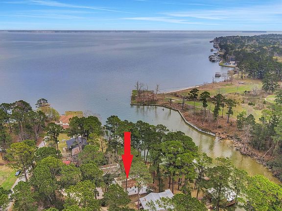 2nd image of 21 Red Bird Ln