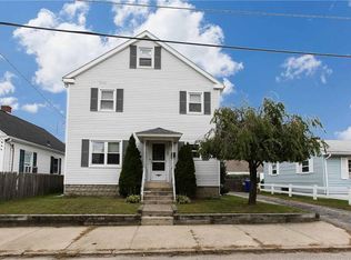 90 Fuller St, Pawtucket, RI 02861