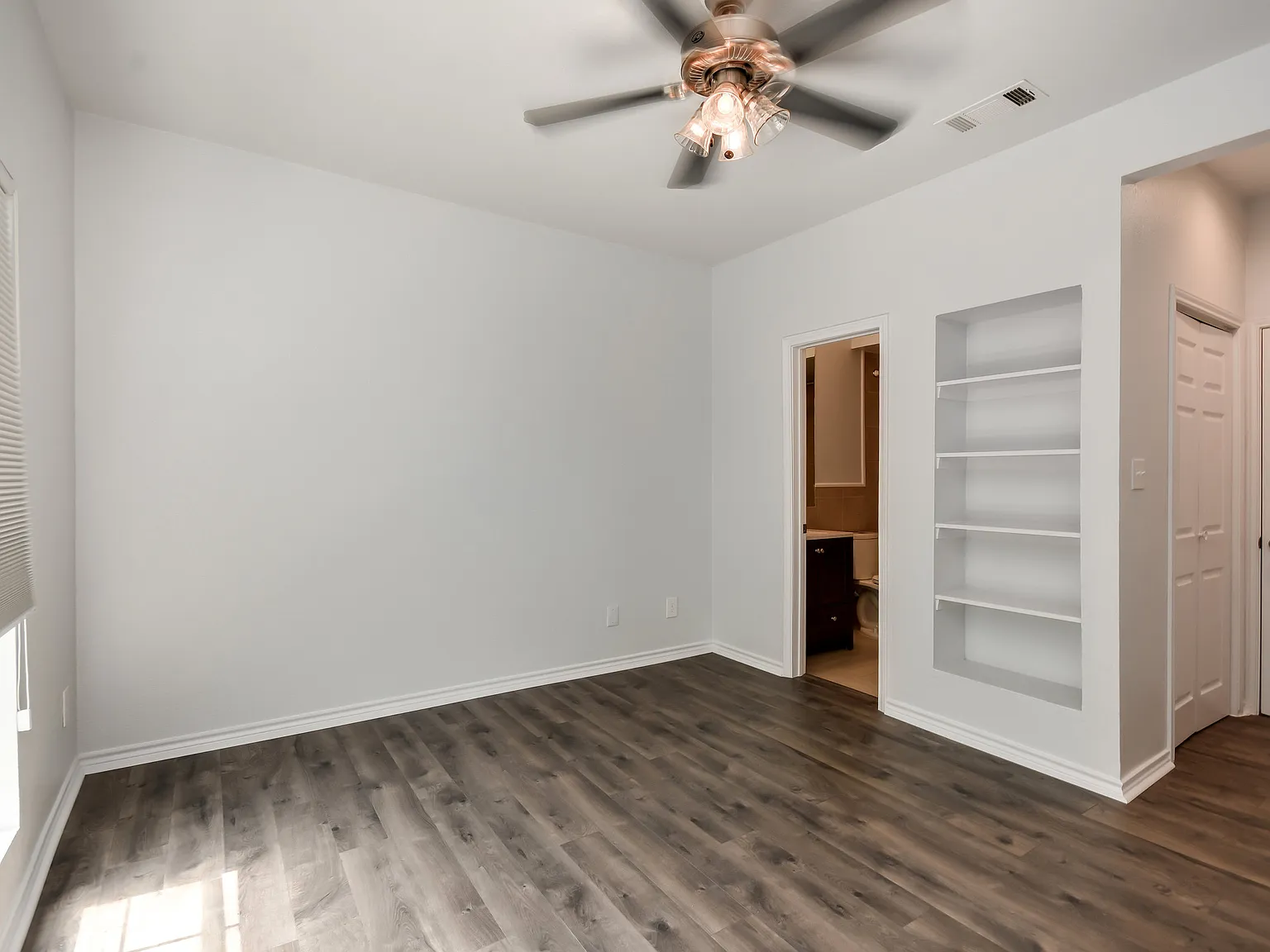 1908 San Antonio St Apt 201 — Photo 4