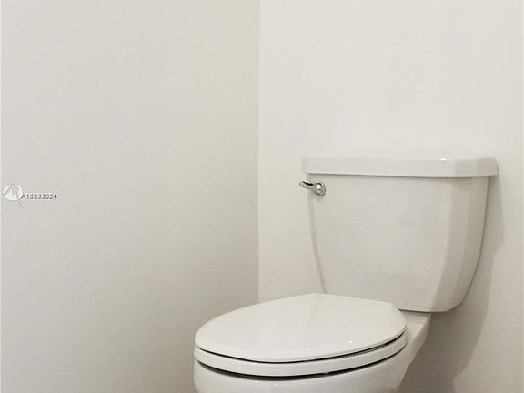 5th image of 1632 SW 29th St #1632