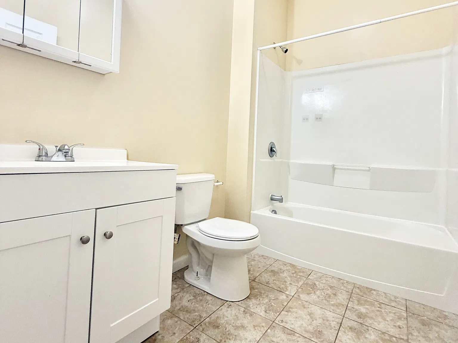 1 bed, 650 sqft, $1,350 — Photo 4
