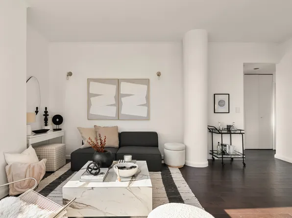 225 West 83rd Street 20Z image 3 of 19