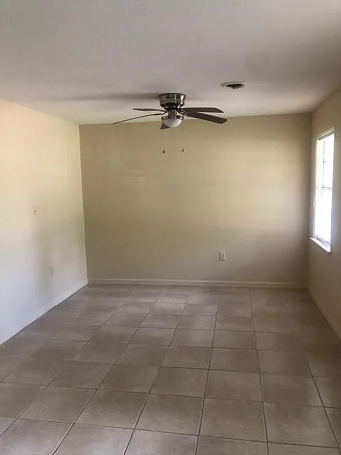 4 bed, 1758 sqft, $1,300 — Photo 3