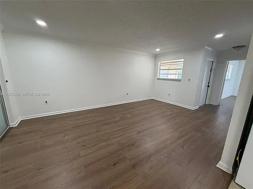 11101 Royal Palm Blvd Photo 1