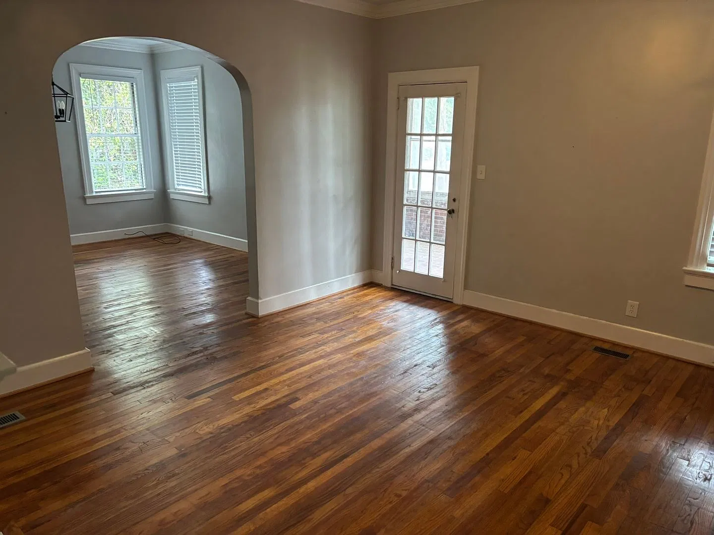 Eberhart Avenue 1219 — Photo 2
