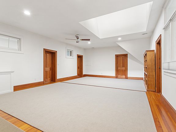 5th image of 98 Byram Shore Rd APT 1