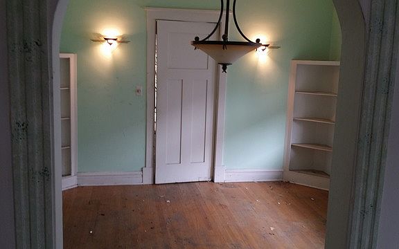 3rd image of 1527 S 56th Ct