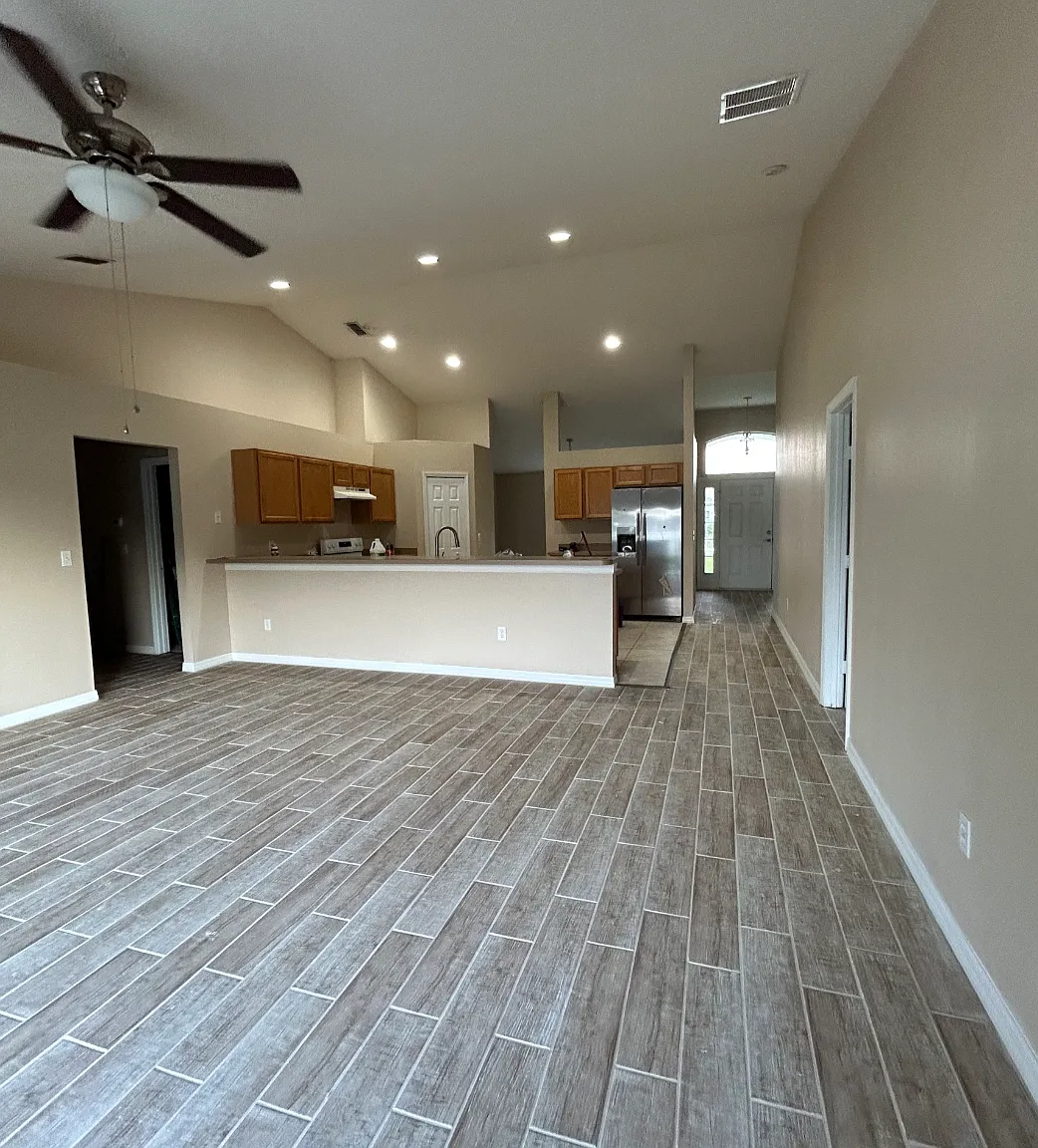 509 Albatross Dr — Photo 3