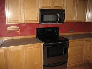 2nd image of 1020 3rd Ave