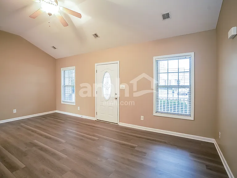 720 Arrowfield Dr — Photo 15