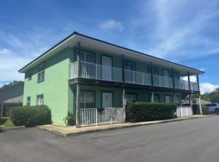 567 Florosa Ct, Mary Esther, FL 32569