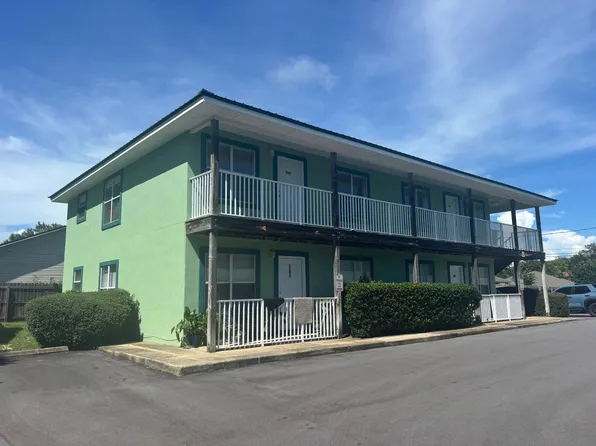 567 Florosa Ct, Mary Esther, FL 32569