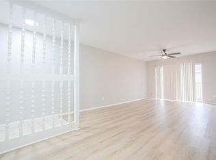 2220 S Piney Point Rd APT 207, Houston, TX 77063