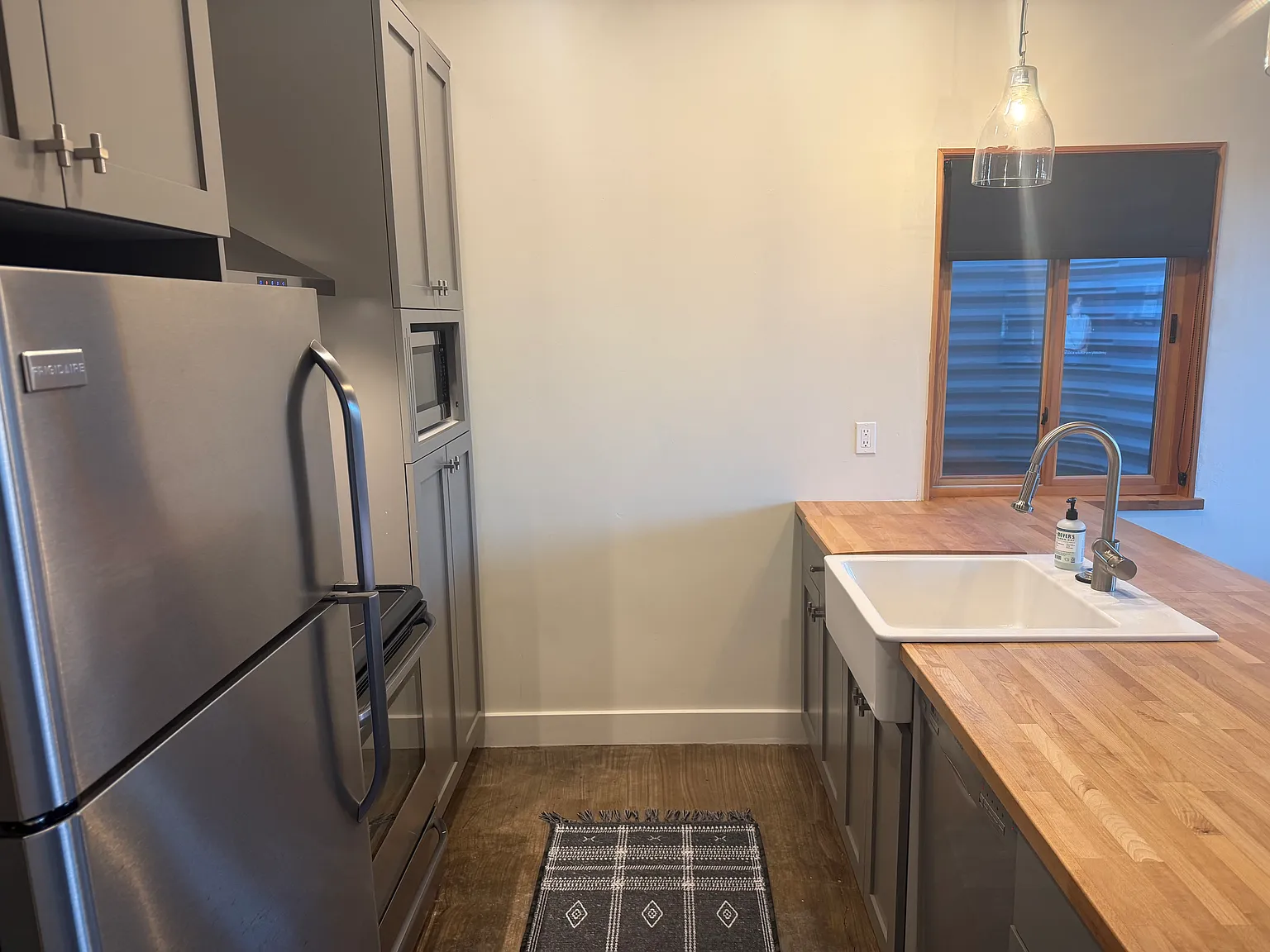 7647 Susans Cir — Photo 4