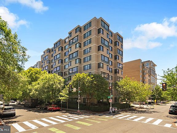 2nd image of 2030 F St NW APT 606