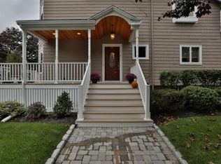 4 Greystone Rd, Melrose, MA 02176