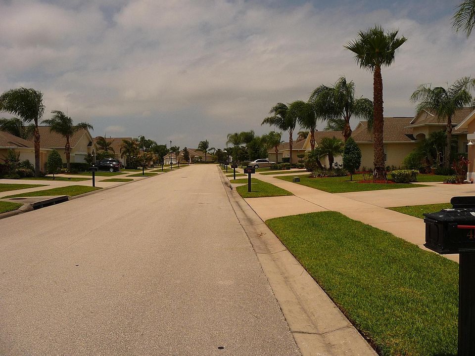 2nd image of 4511 Portage Trl
