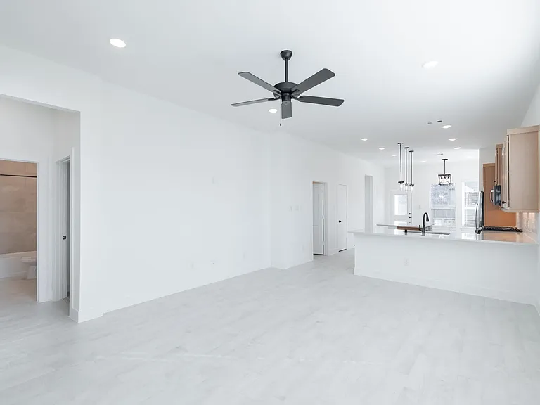 10472 Wild Rice St — Photo 9