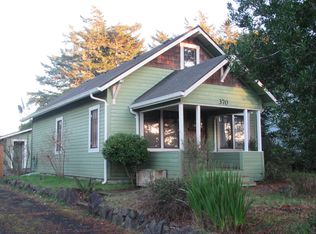370 Juniper St, Florence, OR 97439
