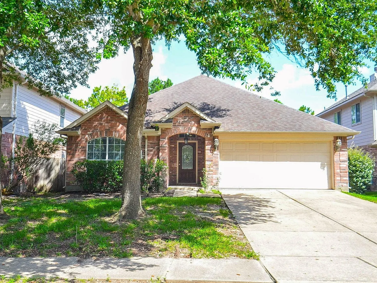 3 bed, 2.0 bath, 1889 sqft, $2,450 — Photo 1