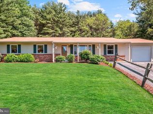 13117 Manor Dr, Mount Airy, MD 21771