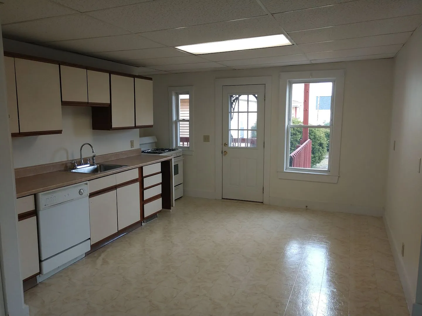 27 River St. — Photo 2