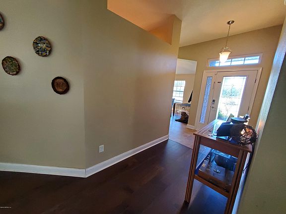 4th image of 7628 Vandalay Dr