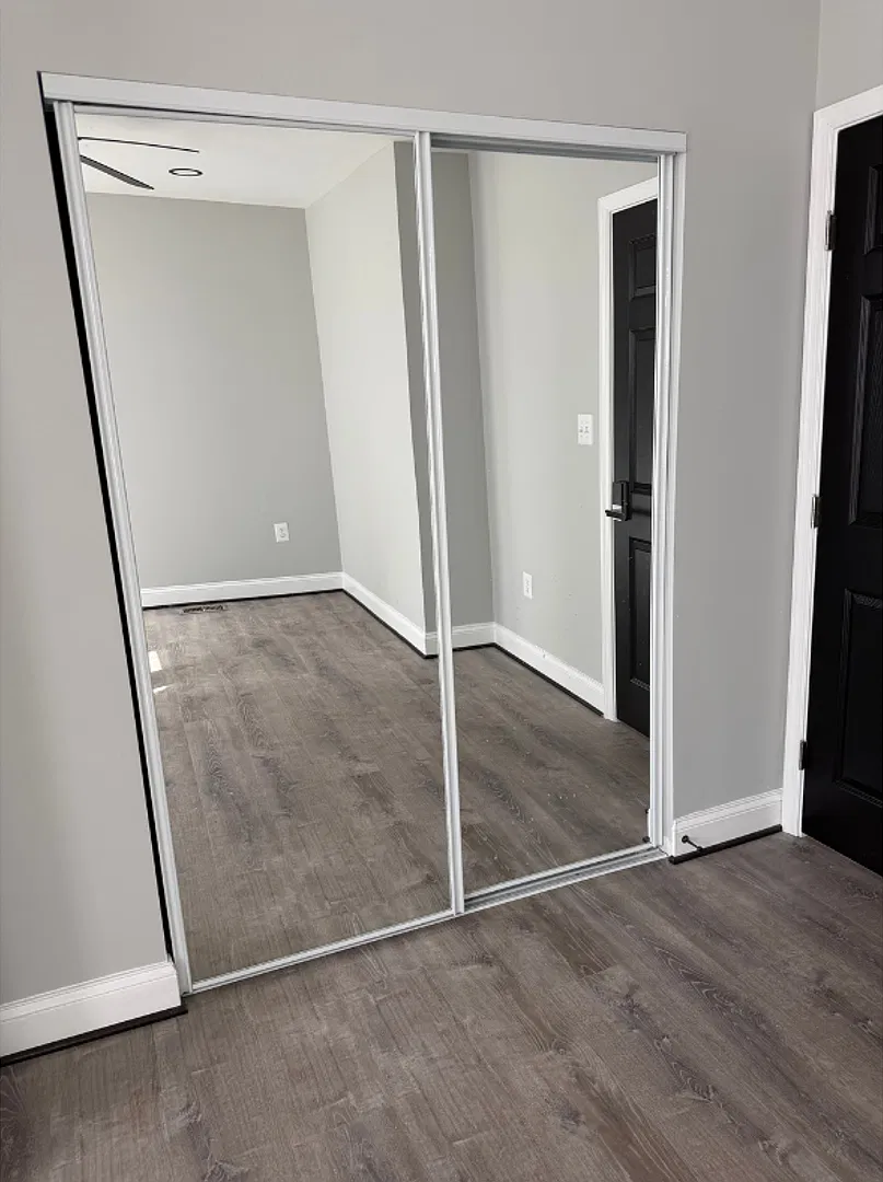 1640 E 32nd Street $600 Available (Shared Bath) — Photo 3
