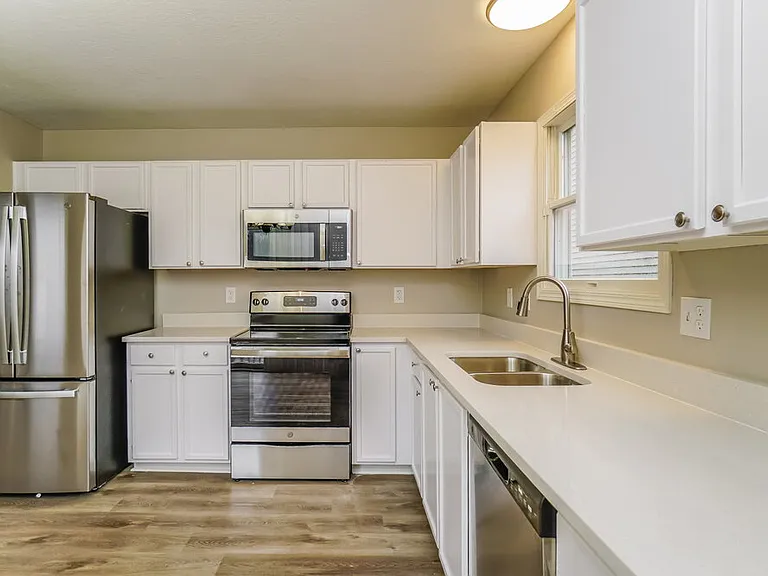 3421 Brook Spring Dr — Photo 10