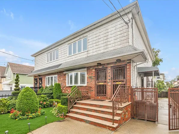 786 Pine St, Brooklyn, NY 11208