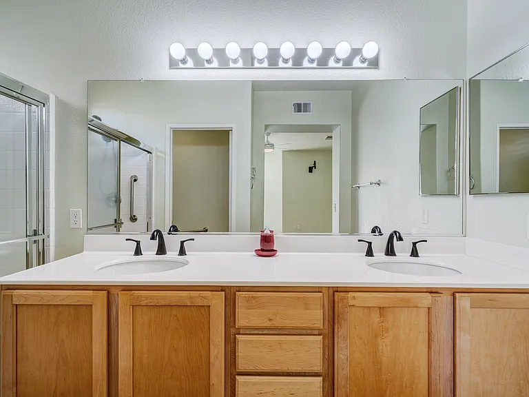 4971 Rio Bravo Dr — Photo 30
