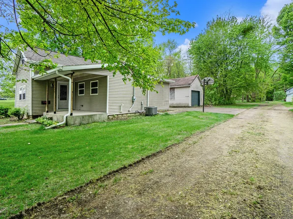 550 Cass St, Constantine, MI 49042