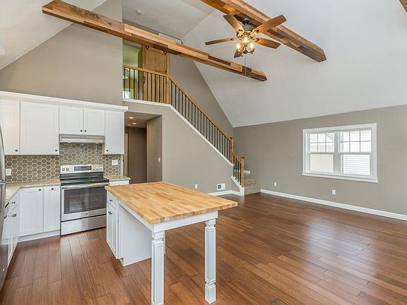 3rd image of 2265 Blakely Blvd SE