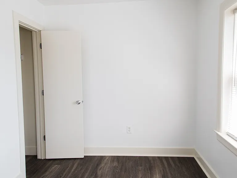 Clyde Manor — Photo 123