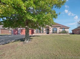 216 Coventry Ln, Fort Gibson, OK 74434