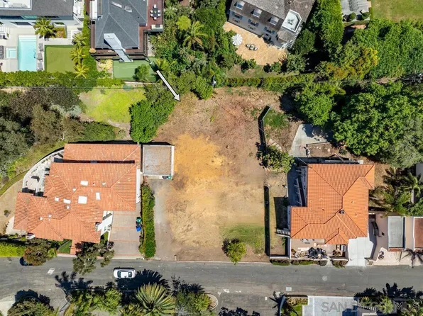 7729 Hillside Dr, La Jolla, CA 92037