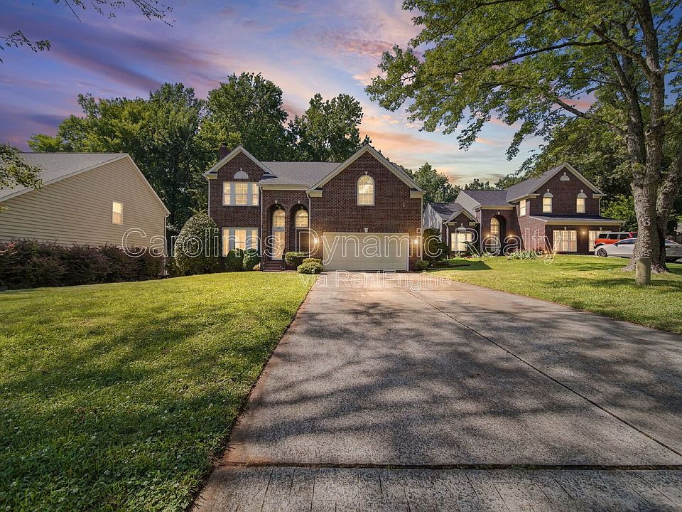 1st image of 2812 Redfield Dr
