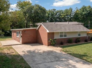 4458 W Washington St, Belleville, IL