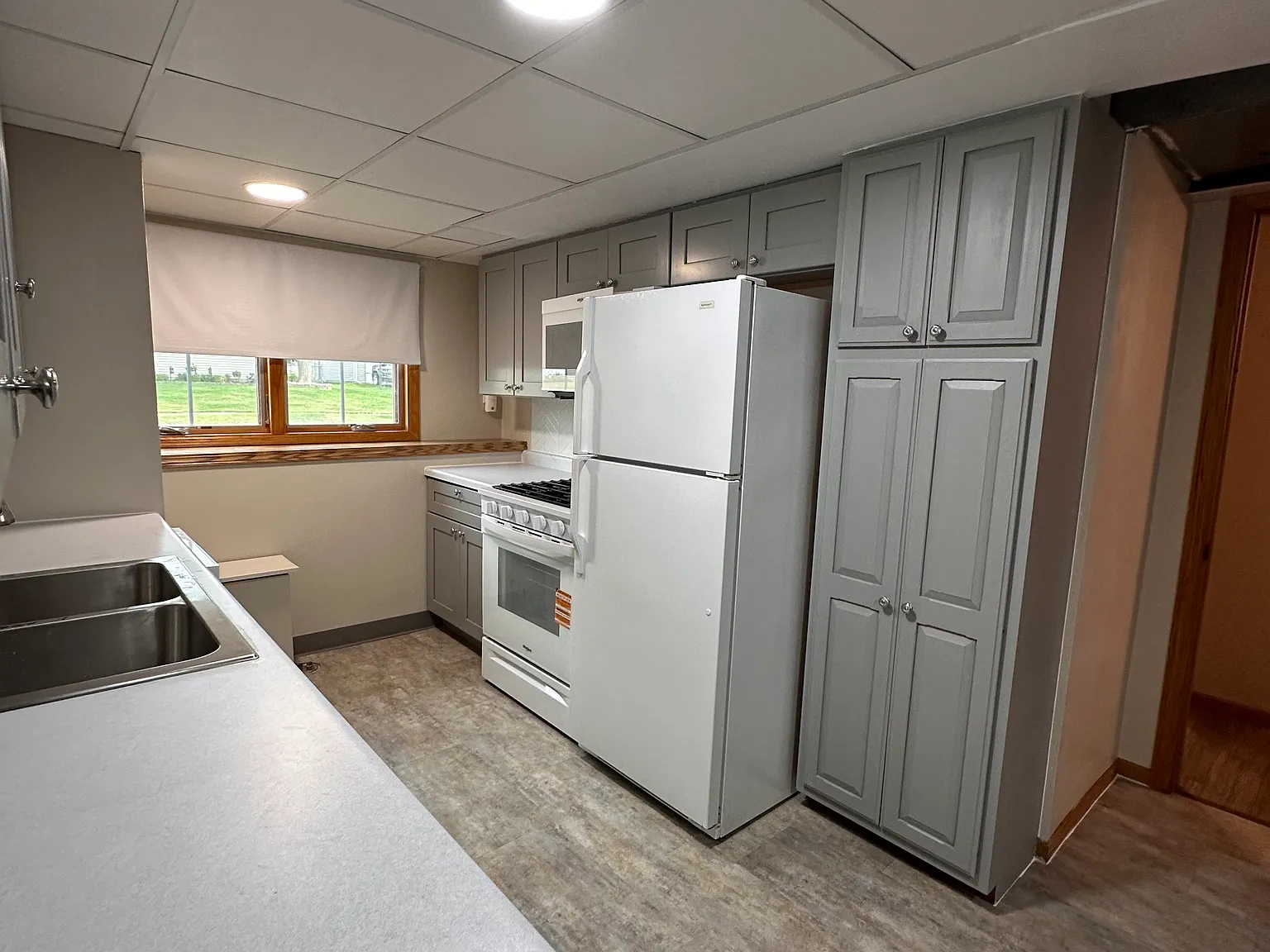 2 bed, 1000 sqft, $1,500 — Photo 3