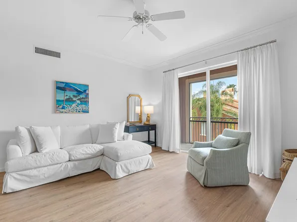 11740 St Andrews Place #304, Wellington, FL 33414