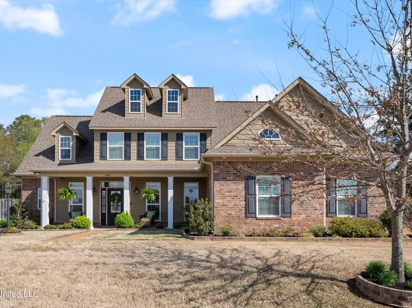 4794 Pleasant Breeze Dr, Olive Branch, MS 38654