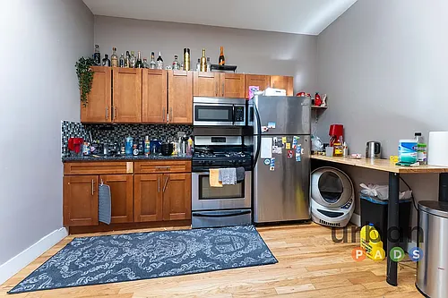 128 Manhattan Ave #1R Photo 1 128 Manhattan Ave #1R Photo 1