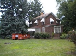 411 Darlington Rd, Beaver Falls, PA 15010