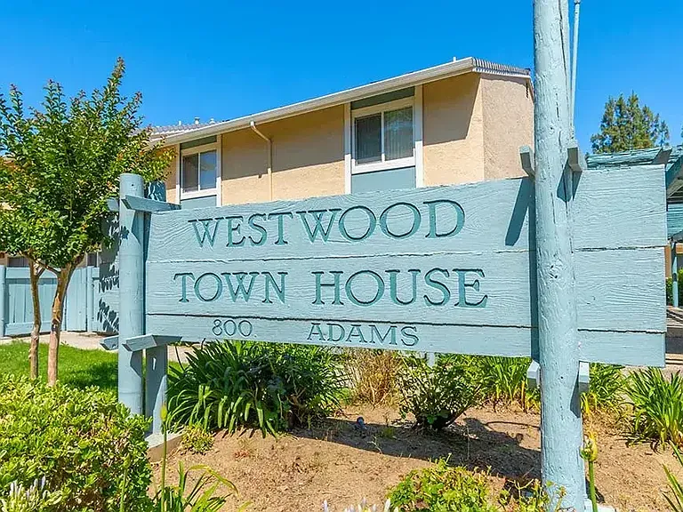 Westwood Apartments — Photo 30