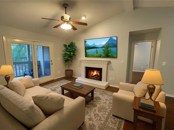 528 Warm Springs Cir, Roswell, GA 30075