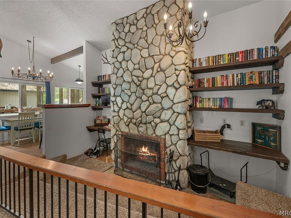 1st image of 42640 La Cerena Ave