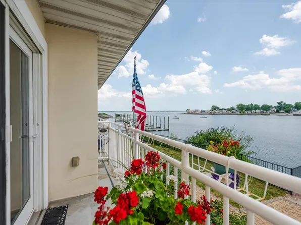 600 Clarence Avenue image 12 of 37