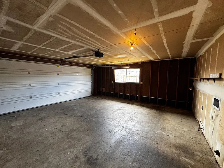 3525 Tracey Ct — Photo 18