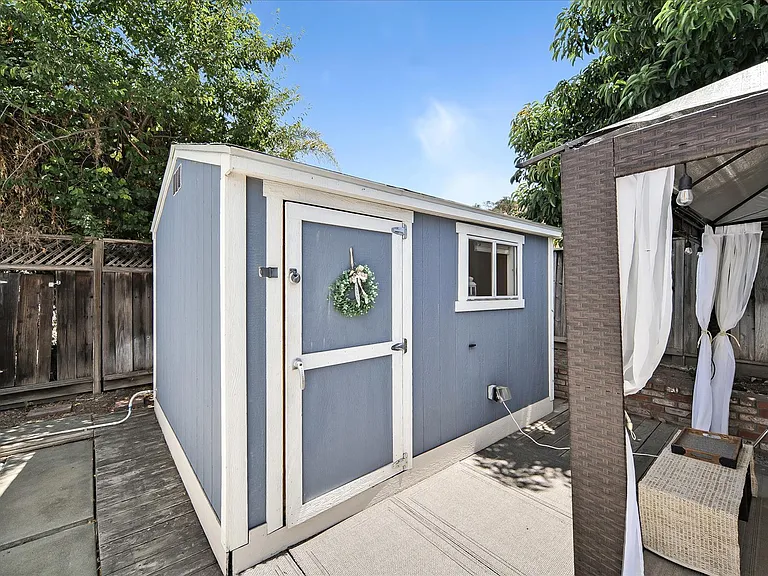 6237 Hancock Ave — Photo 41