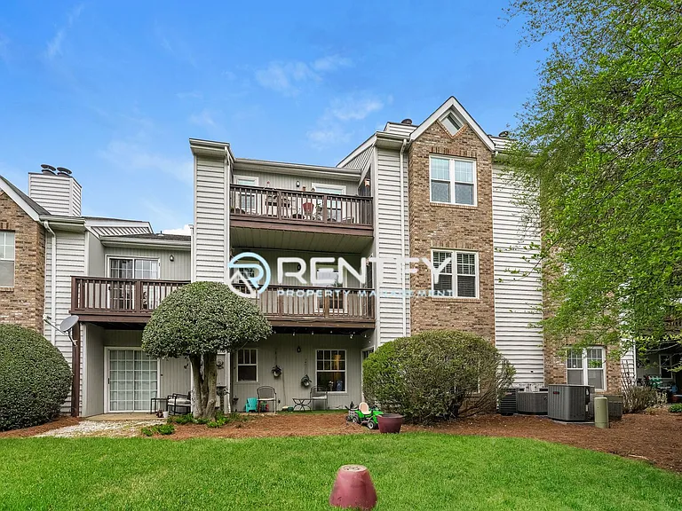 3810 Old Rosebud Ct — Photo 14